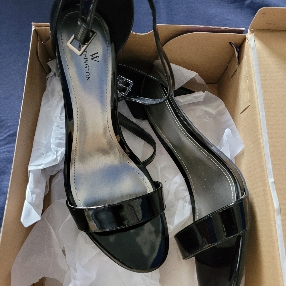 𝅺patent leather Sandals - Picture 9 of 11